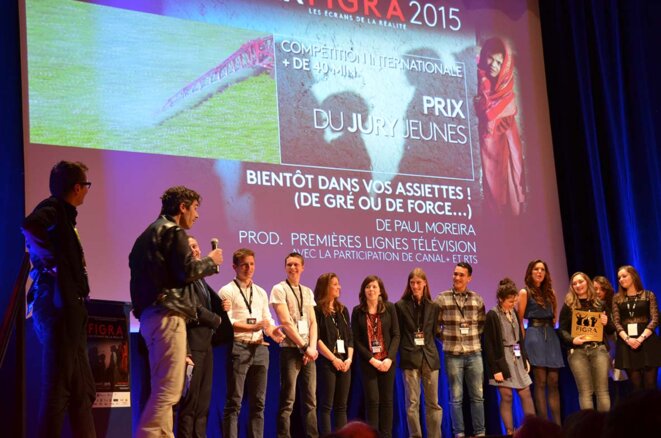 Paul Moreira de Premières Lignes reçoit le prix des jeunes © Geneviève Delalot Paul Moreira de Premières Lignes reçoit le prix des jeunes © Geneviève Delalot